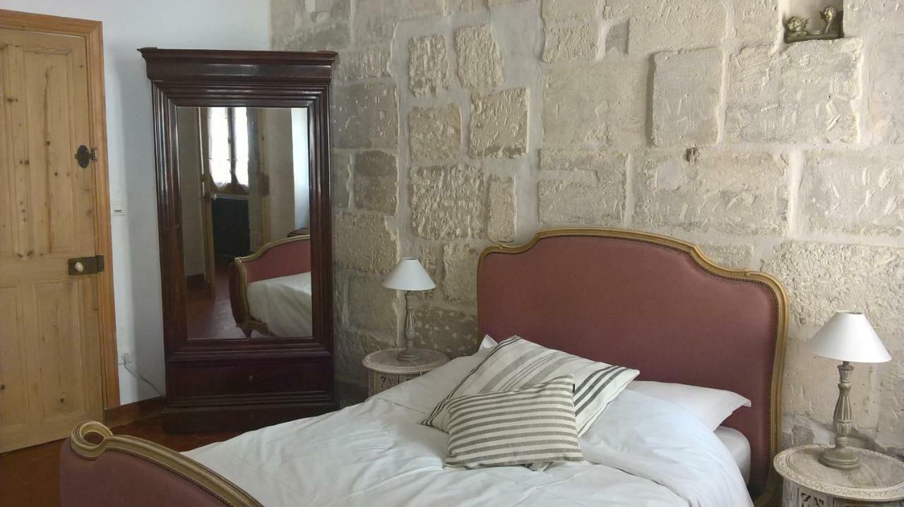 شقة Le Lapin Blanc Saint-Rémy-de-Provence المظهر الخارجي الصورة