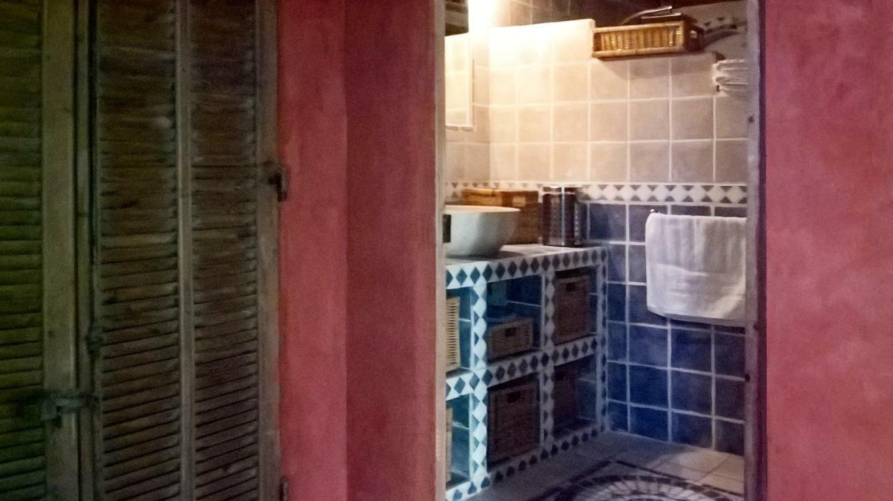 شقة Le Lapin Blanc Saint-Rémy-de-Provence المظهر الخارجي الصورة