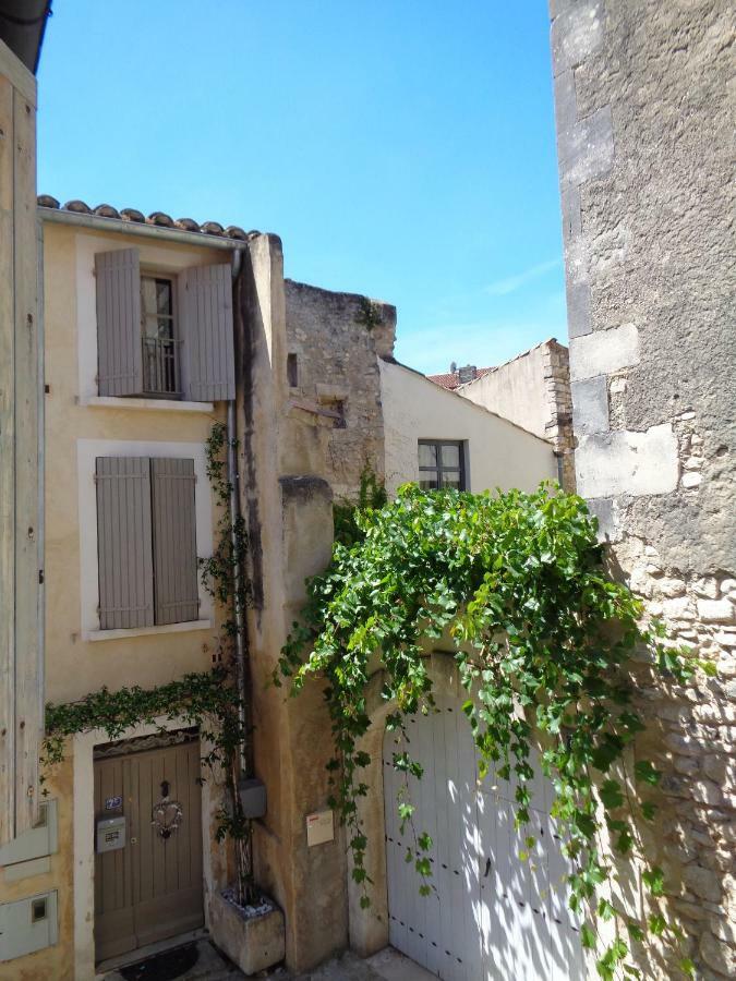 شقة Le Lapin Blanc Saint-Rémy-de-Provence المظهر الخارجي الصورة