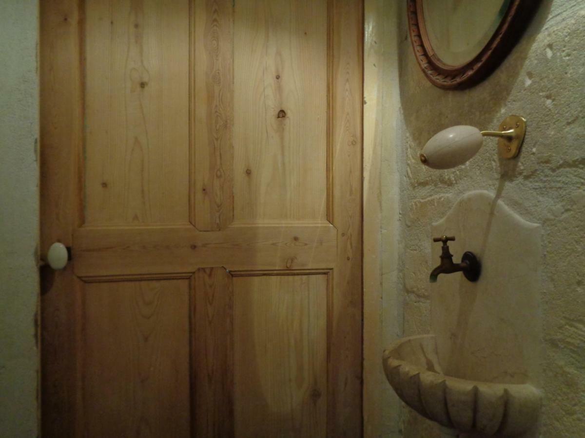 شقة Le Lapin Blanc Saint-Rémy-de-Provence المظهر الخارجي الصورة